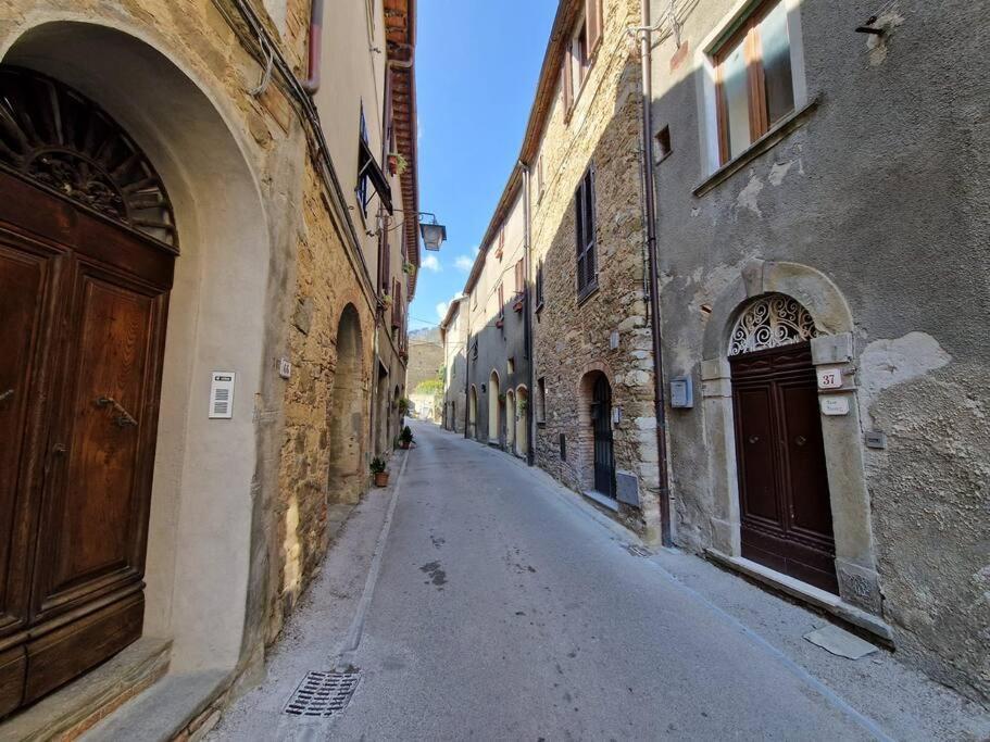 Casa Elena In Chianni Villa Bagian luar foto